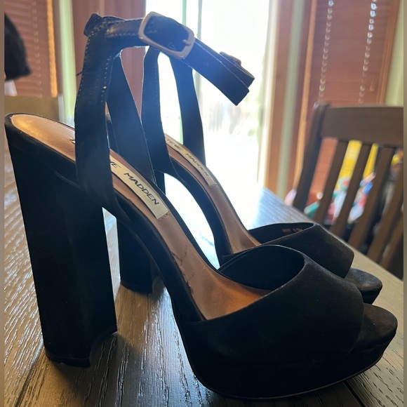 Steve Madden block heels - Picture 2 of 2